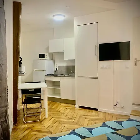 9m En Plein Centre De Visite A Pied Lägenhet *